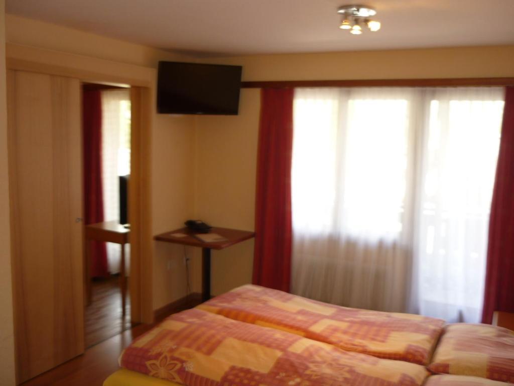 Hotel Europa Guest House Saas-Fee Kamer foto